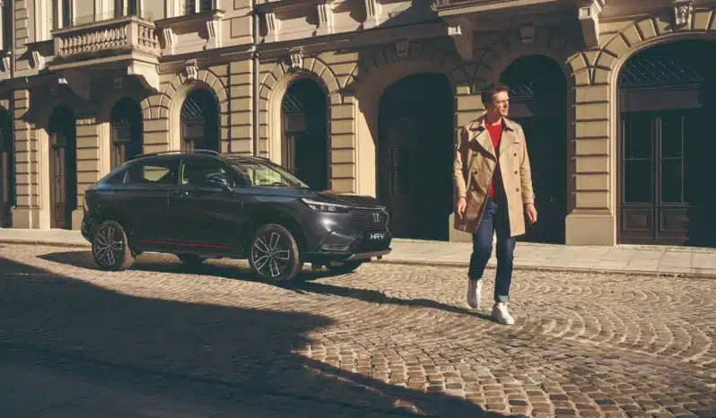 
								HONDA HR-V e:HEV Elegance full									